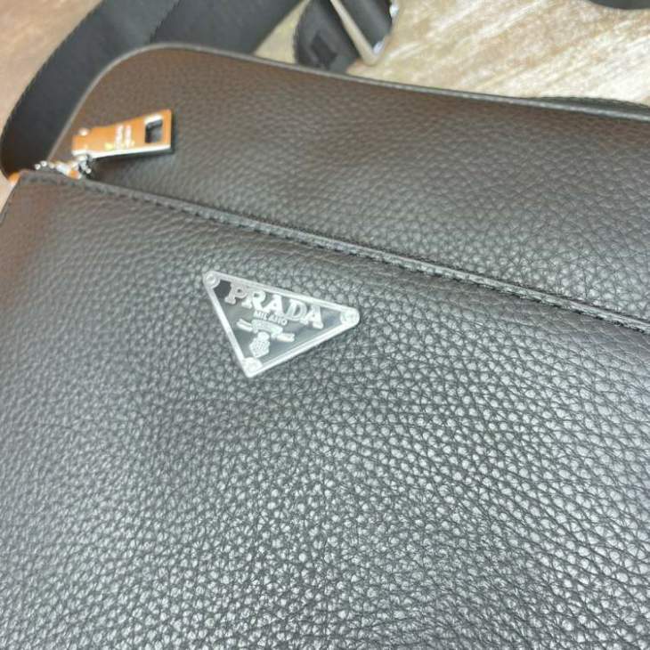 Picture of Prada Mens Bags _SKUfw167300117fw